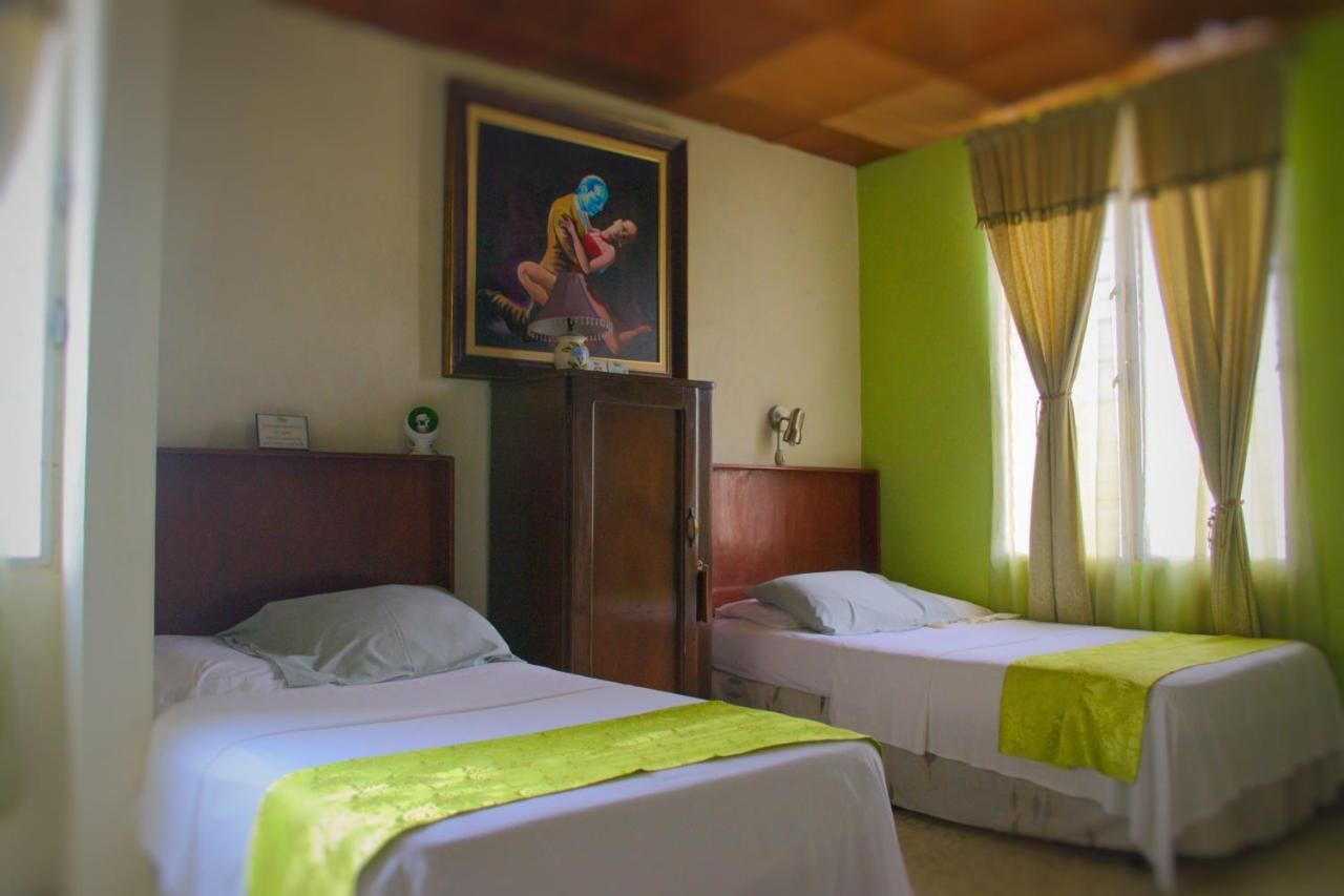סאן סלבדור Hotel Oasis מראה חיצוני תמונה