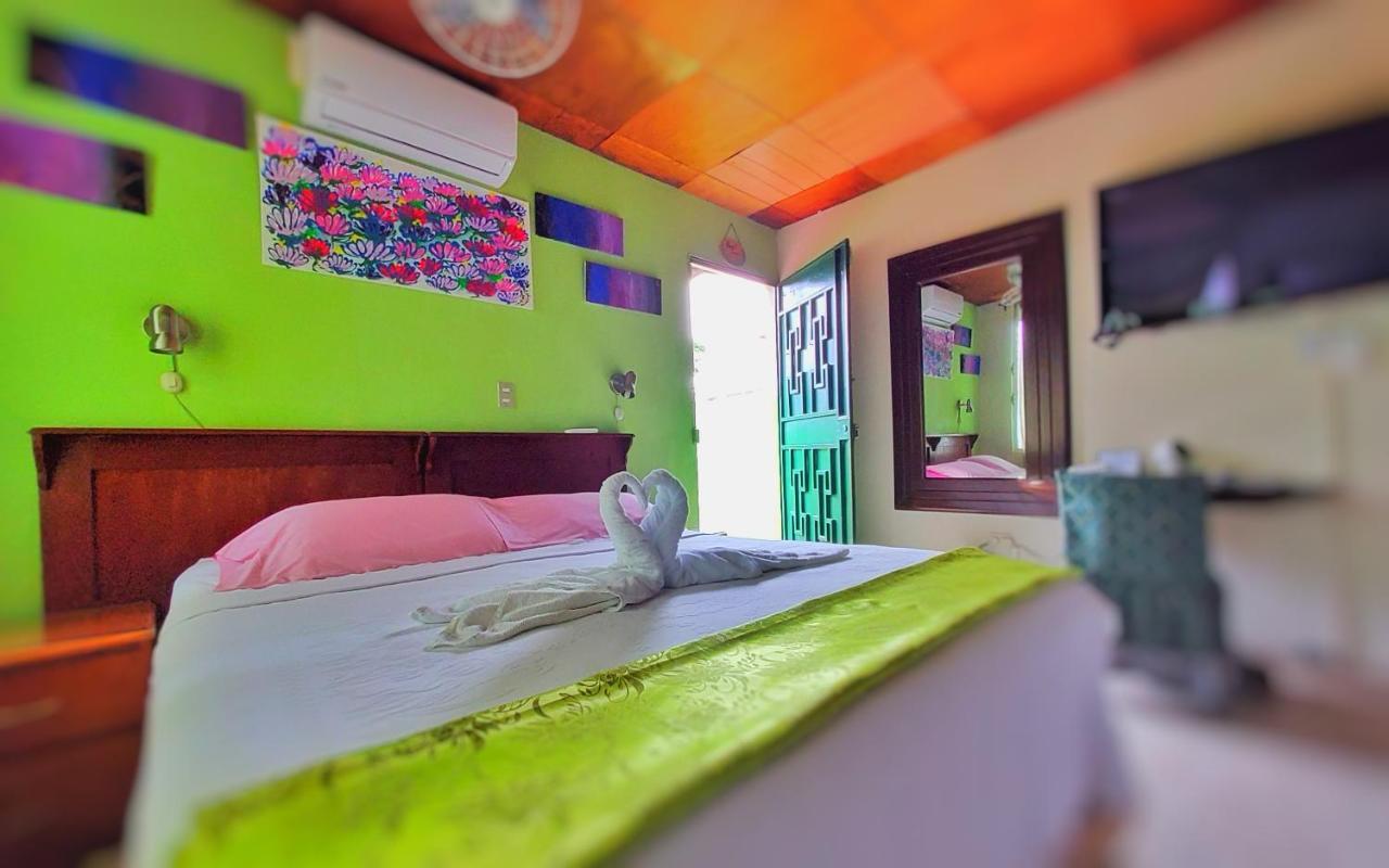 סאן סלבדור Hotel Oasis מראה חיצוני תמונה
